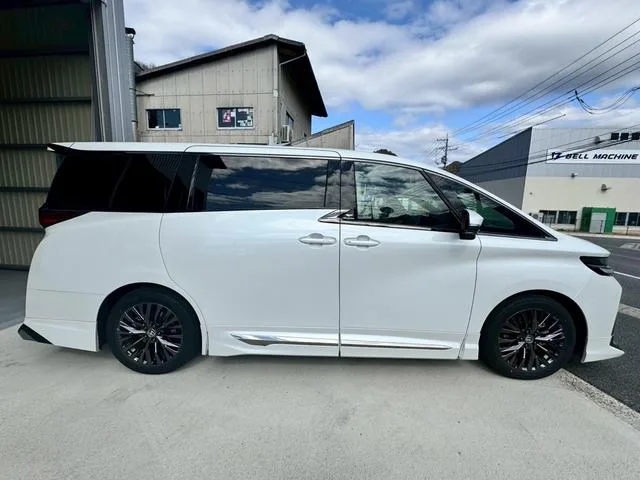 Toyota VELLFIRE HYBRID Z PREMIER 2024 — миниатюра 2