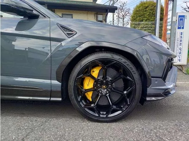 Lamborghini Urus BASE GRADE 2025 — миниатюра 3