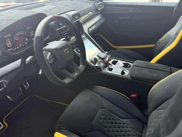 Lamborghini Urus BASE GRADE 2025 — миниатюра 5