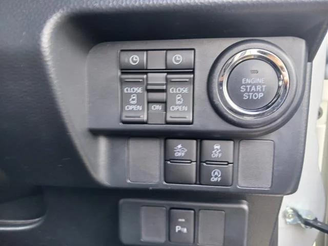 Toyota ROOMY CUSTOM G-T 2022 — миниатюра 3