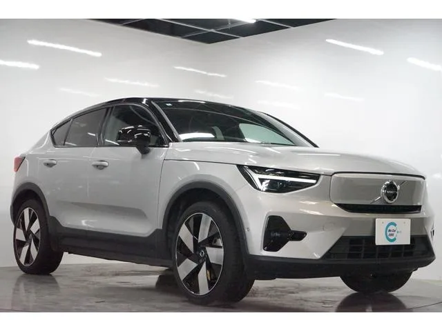 Volvo C40 RECHARGE RECHARGE TWIN 2022 — фото 1, купить с доставкой в Москву