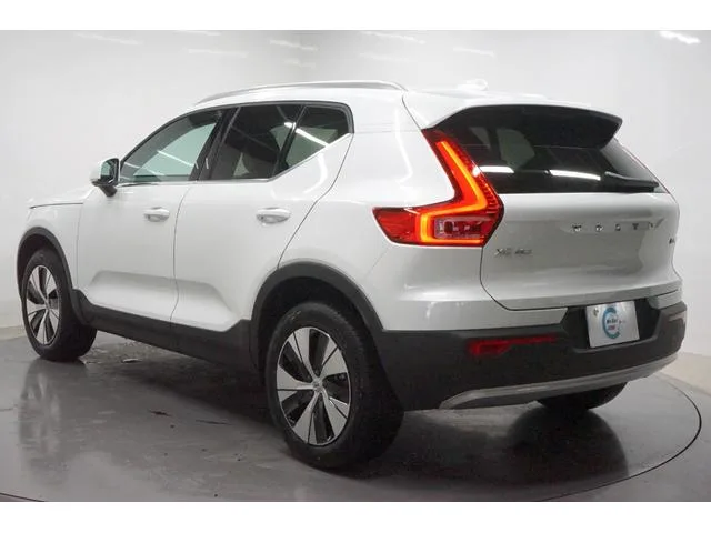 Volvo XC40 ULTRA B3 2026 — миниатюра 2