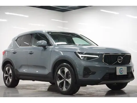 Volvo XC40 2023 купить в Москве