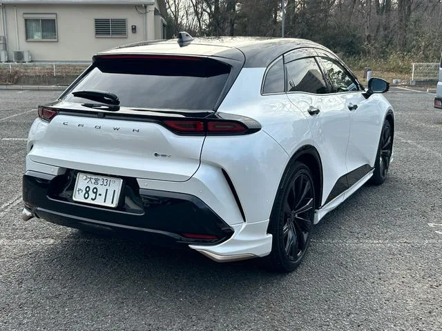 Toyota CROWN SPORT Z 2024 — миниатюра 3