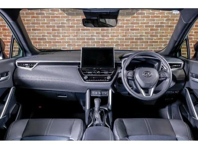 Toyota CorollaCross HYBRID Z 2024 — миниатюра 5