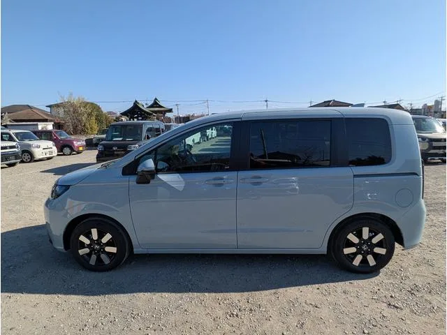 Honda FREED E:HEV AIR EX 2025 — миниатюра 4