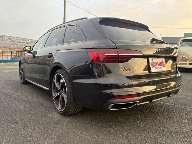 Audi A4 AVANT BLACK STYLE PLUS 2022 — миниатюра 3