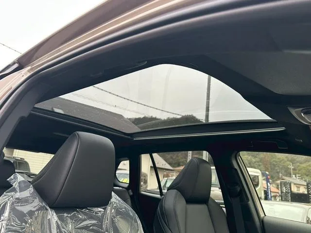 Toyota CorollaCross HYBRID Z 2026 — миниатюра 3