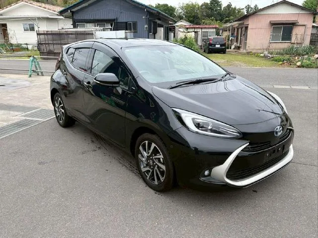 Toyota AQUA Z 2023 — фото 1, купить с доставкой в Москву