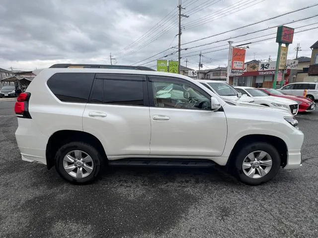 Toyota Land Cruiser Prado TX L PACKAGE 2022 — миниатюра 2