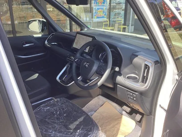 Toyota VOXY HYBRID S-Z 2026 — миниатюра 4