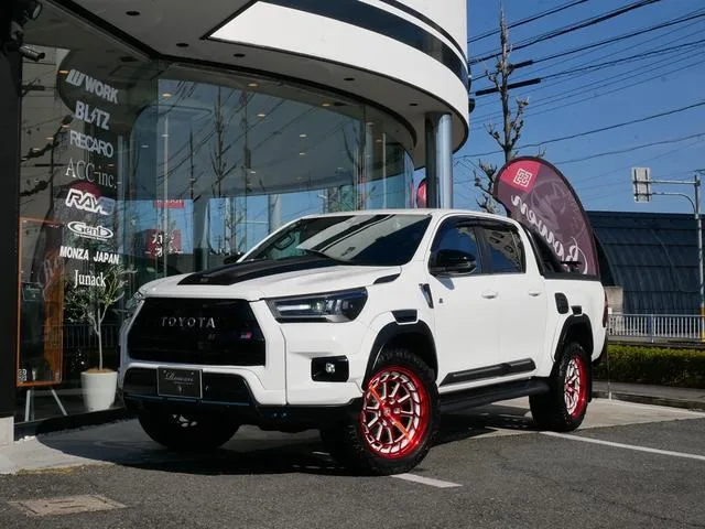 Toyota HILUX 2022 — миниатюра 2