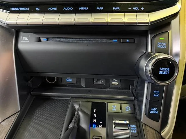 Toyota LAND CRUISER ZX 2024 — миниатюра 4