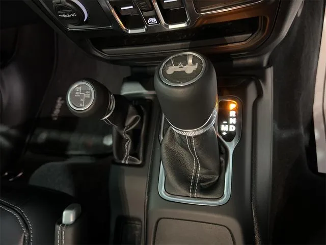 Chrysler Jeep JEEP WRANGLER UNLIMITED SAHARA 2023 — миниатюра 5