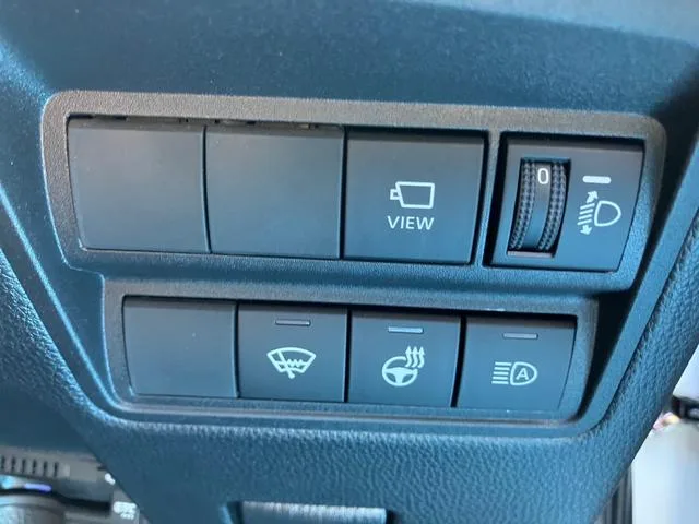 Toyota YARIS HYBRID Z 2022 — миниатюра 2