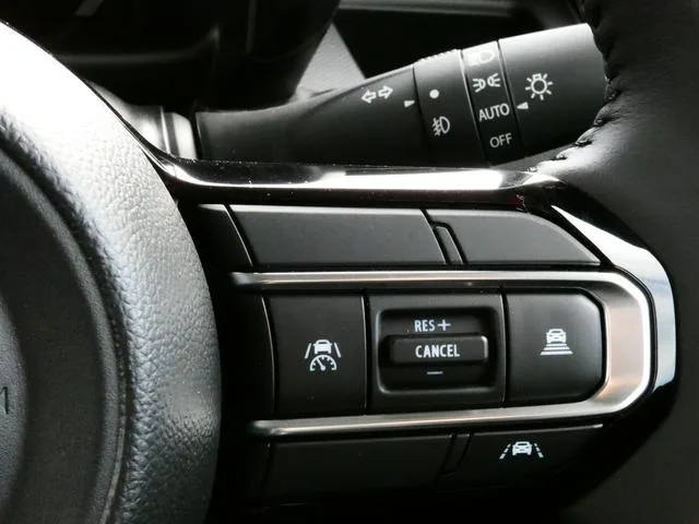 Suzuki SPACIA GEAR HYBRID XZ 2024 — миниатюра 4
