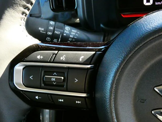 Suzuki SPACIA GEAR HYBRID XZ 2025 — миниатюра 3
