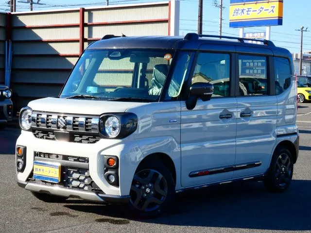 Suzuki SPACIA GEAR HYBRID XZ 2025 — фото 1, купить с доставкой в Москву