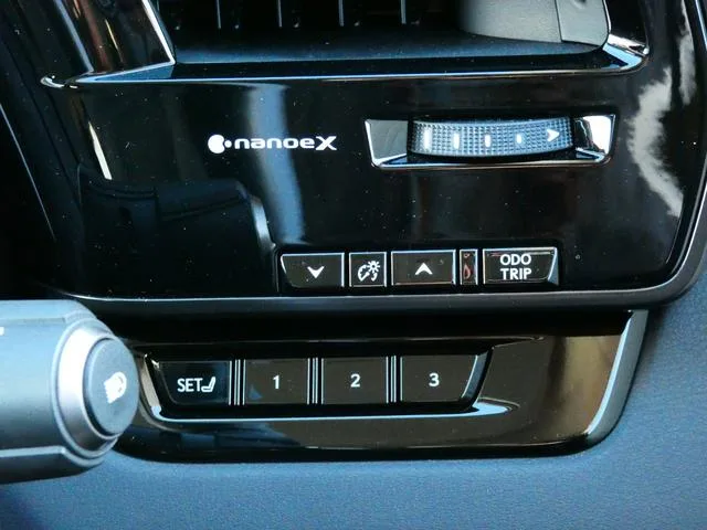Lexus RX RX450H+ VERSION L 2023 — миниатюра 5