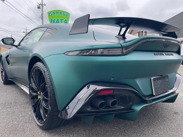 Aston Martin VANTAGE 2025 — миниатюра 4