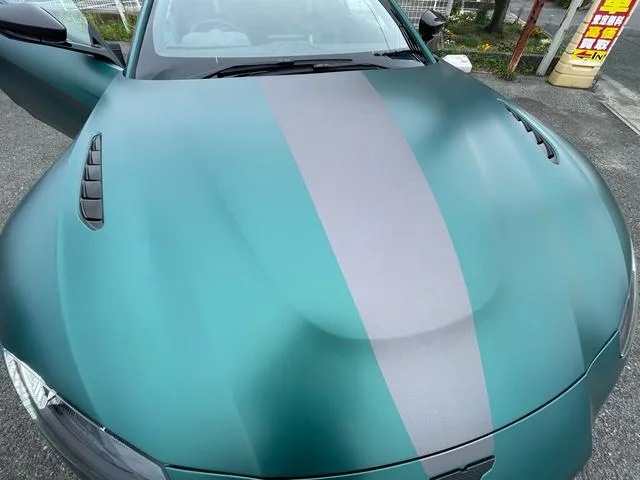 Aston Martin VANTAGE 2025 — миниатюра 5