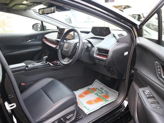 Toyota PRIUS Z 2023 — миниатюра 4