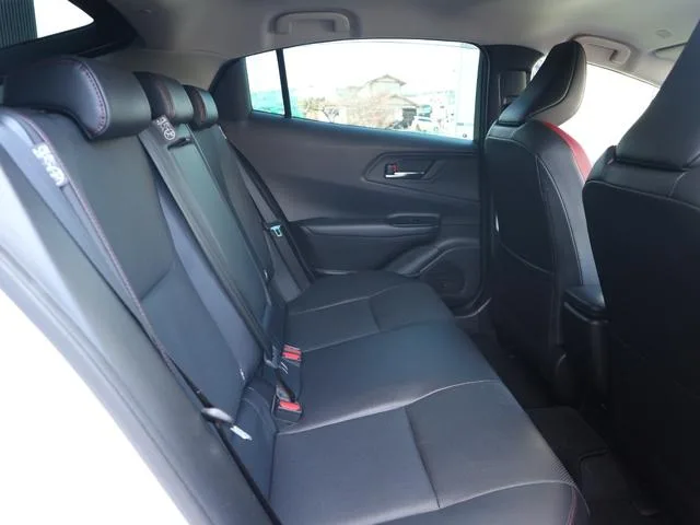 Toyota PRIUS Z 2023 — миниатюра 5