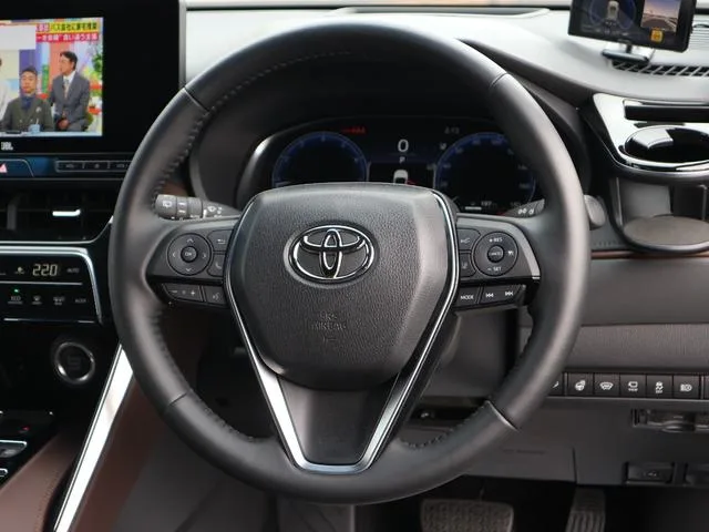 Toyota HARRIER Z LEATHER PACKAGE 2023 — миниатюра 2