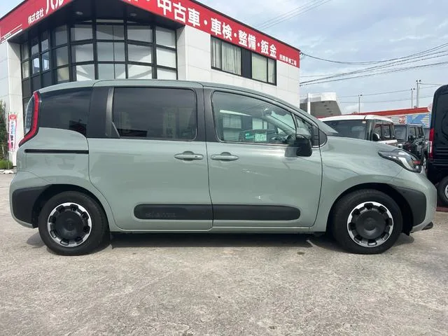 Toyota SIENTA HYBRID Z 2023 — миниатюра 2