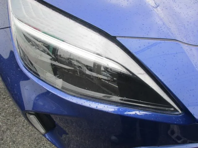 Toyota YARIS CROSS HYBRID Z 2023 — миниатюра 3