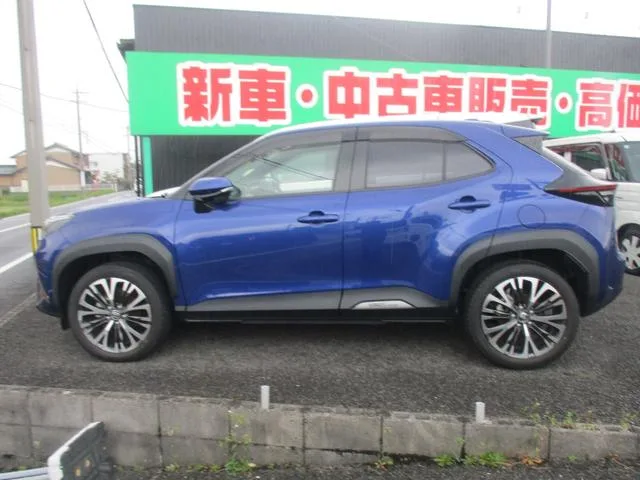 Toyota YARIS CROSS HYBRID Z 2023 — миниатюра 5