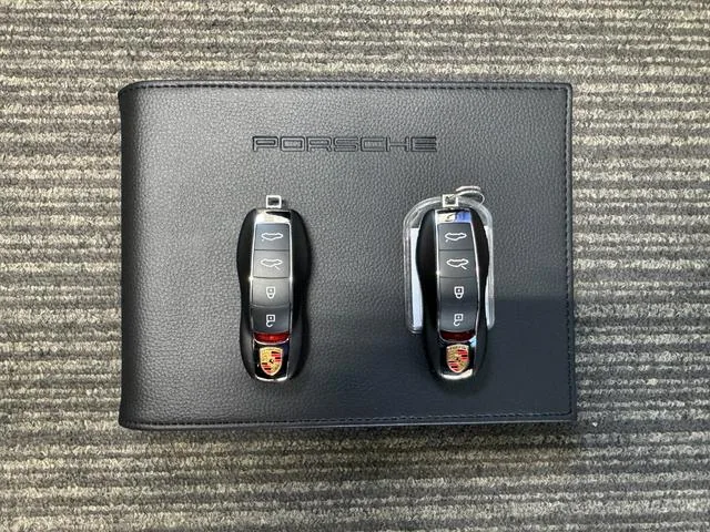 Porsche 718 CAYMAN 718 CAYMAN GTS 4.0 2025 — миниатюра 3
