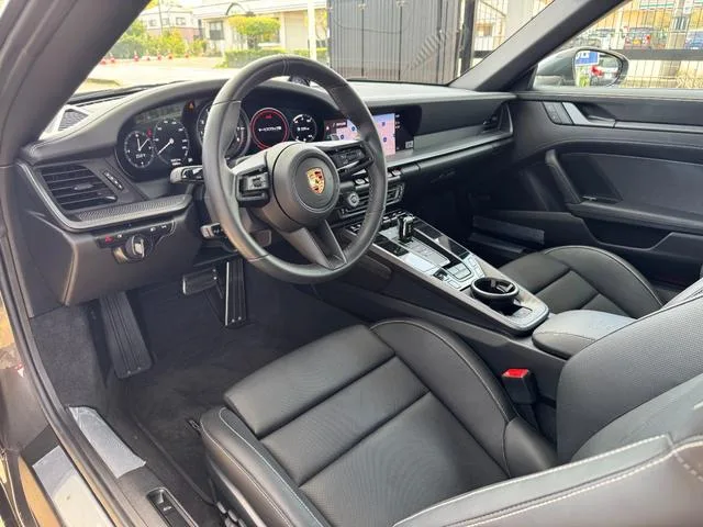 Porsche 911 911 TARGA 4 2023 — миниатюра 4