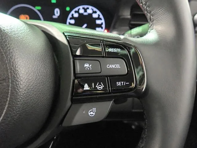Honda VEZEL E:HEV Z 2024 — миниатюра 2