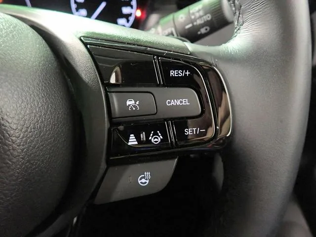 Honda VEZEL E:HEV Z 2024 — миниатюра 2