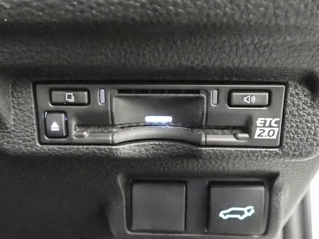 Toyota CorollaCross HYBRID Z 2025 — миниатюра 4