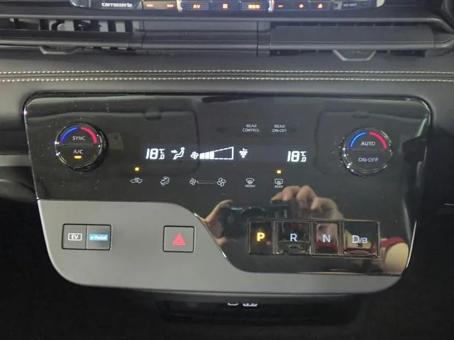 Nissan SERENA E-POWER HIGHWAY STAR V 2023 — миниатюра 5