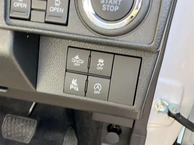 Daihatsu MOVE CANBUS STRIPES G 2025 — миниатюра 4