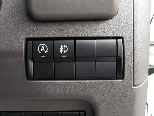 Mitsubishi Fuso CANTER DOUBLE CAB ALL LOW FLOOR 2025 — миниатюра 4