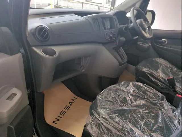 Nissan NV200 VANETTE VAN GX 2026 — миниатюра 3