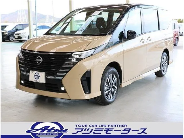 Nissan SERENA E-4ORCE HIGHWAY STAR V 2025 — фото 1, купить с доставкой в Москву