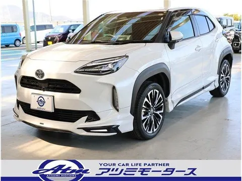 Toyota YARIS CROSS 2024 buy in Moscow