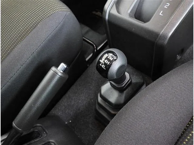 Suzuki JIMNY SIERRA JC 2024 — миниатюра 4