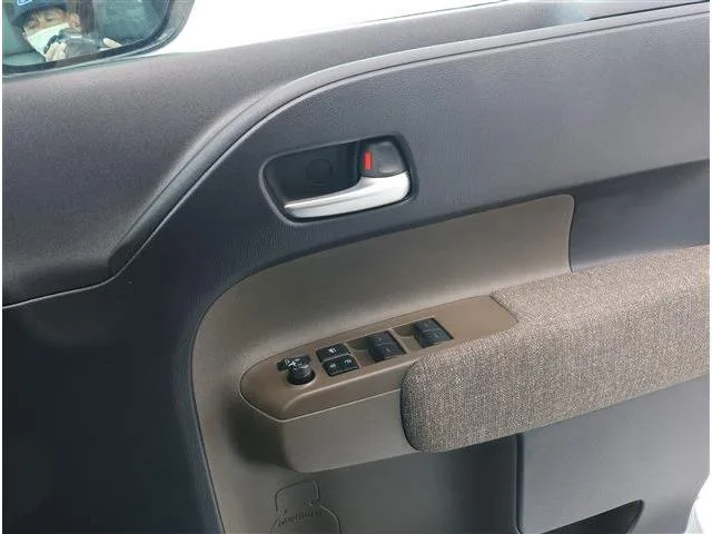 Toyota SIENTA HYBRID Z 2024 — миниатюра 2
