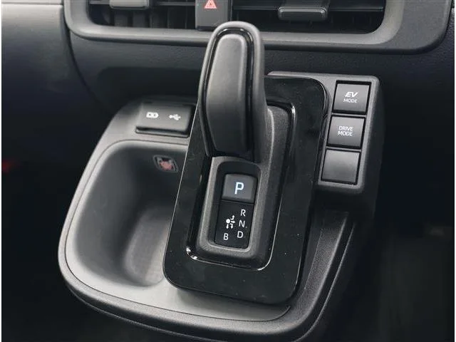 Toyota SIENTA HYBRID Z 2025 — миниатюра 3