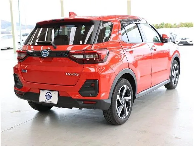 Daihatsu ROCKY PREMIUM G HEV 2023 — миниатюра 3