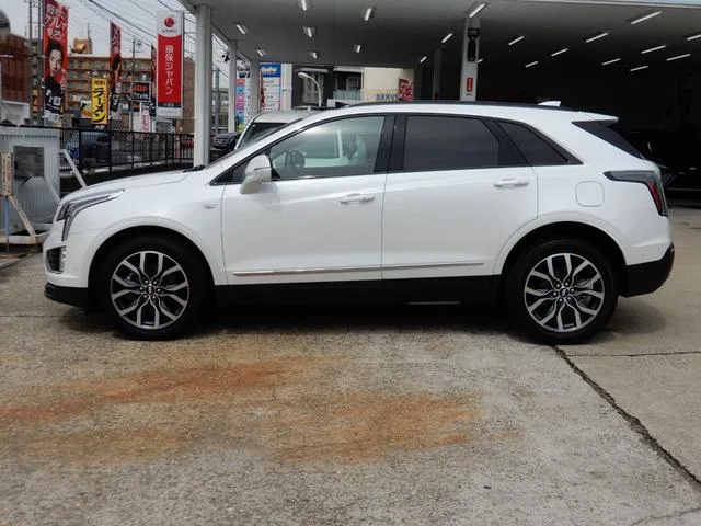 Cadillac CADILLAC XT5 PLATINUM SPORT 2025 — миниатюра 3