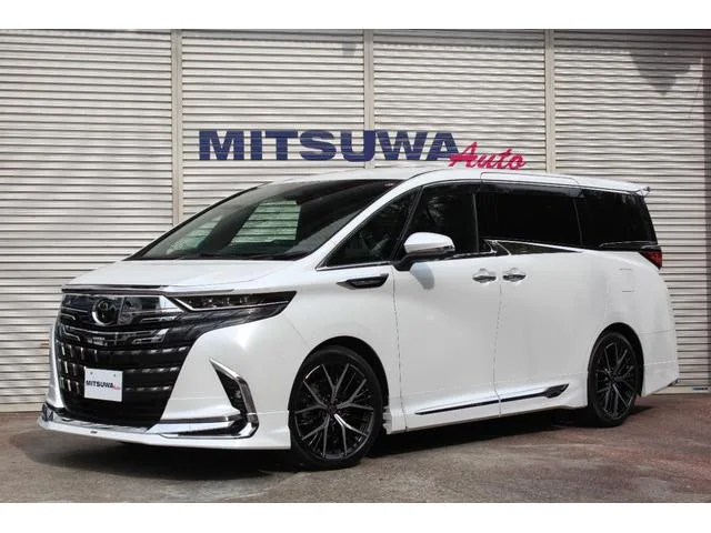 Toyota ALPHARD HYBRID Z 2023 — фото 1, купить с доставкой в Москву
