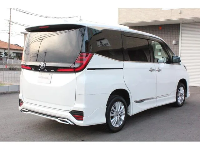 Toyota NOAH S-Z 2022 — миниатюра 2
