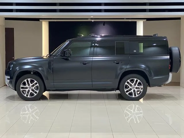 Land Rover Defender 130 EASTNOR EDITION 2023 — миниатюра 3